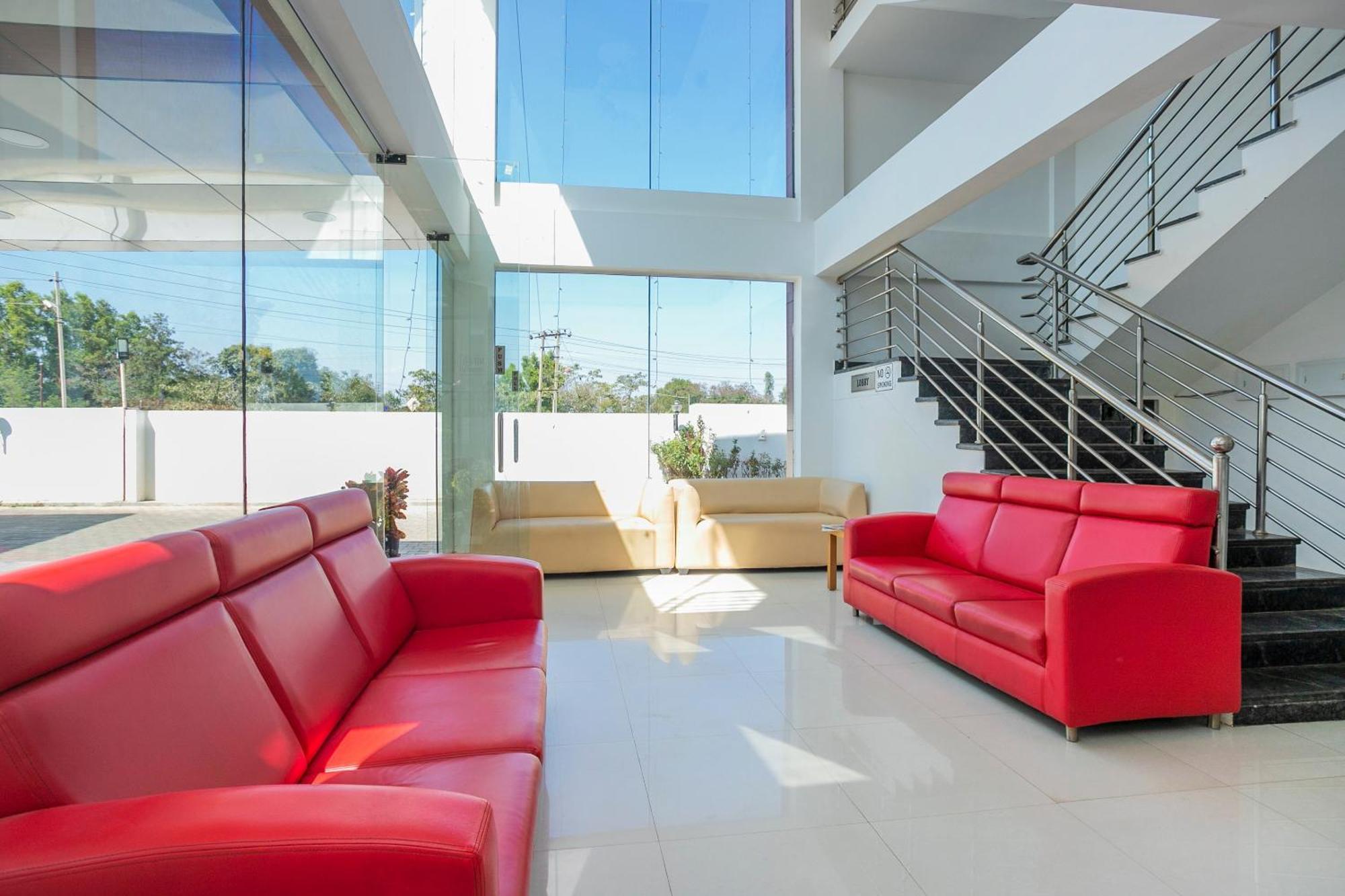 Collection O Cosmopolitan Hotel Devanahalli ภายนอก รูปภาพ