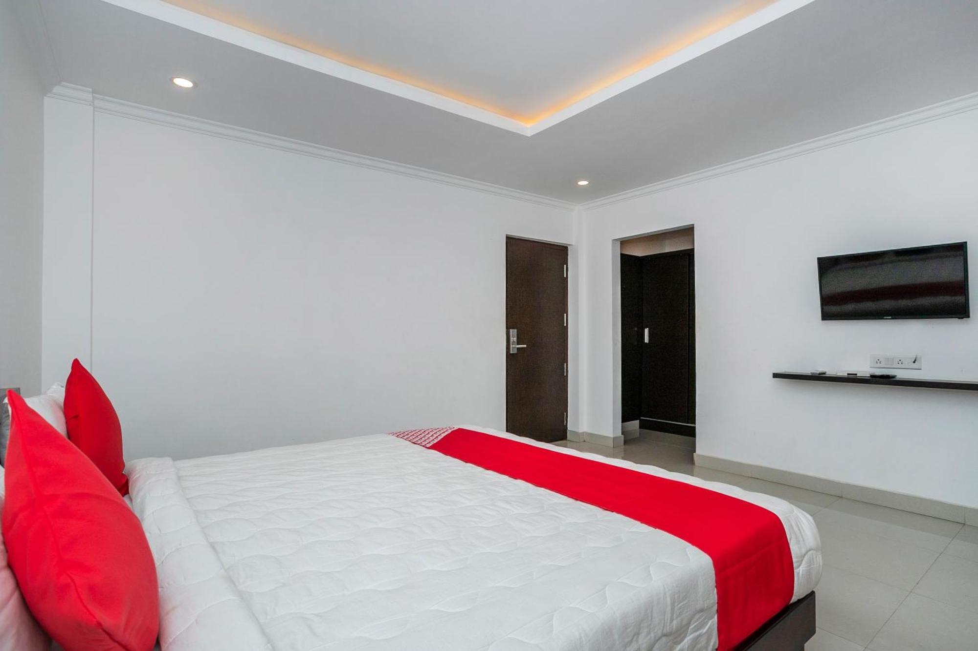 Collection O Cosmopolitan Hotel Devanahalli ภายนอก รูปภาพ